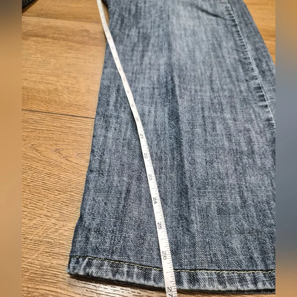 Levis ​classic spacious